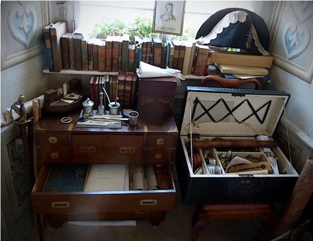 Sekretr und Feldkasten Sr. Exzellenz